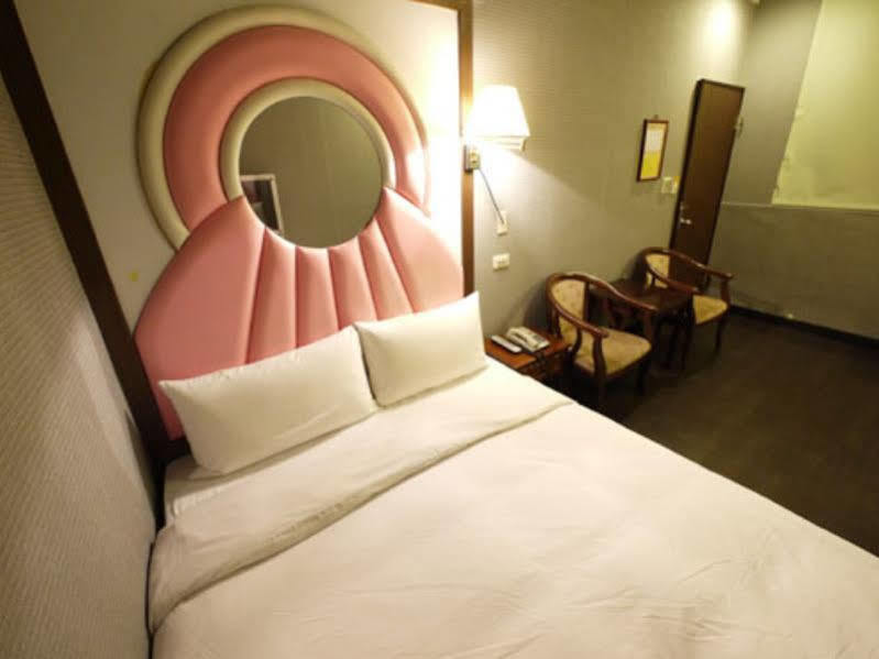 Fu Chia Hotel Keelung Bagian luar foto